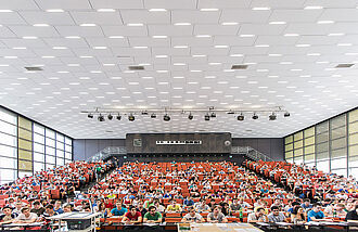 Audimax TU Braunschweig. Bildnachweis: Marek Kruszewski